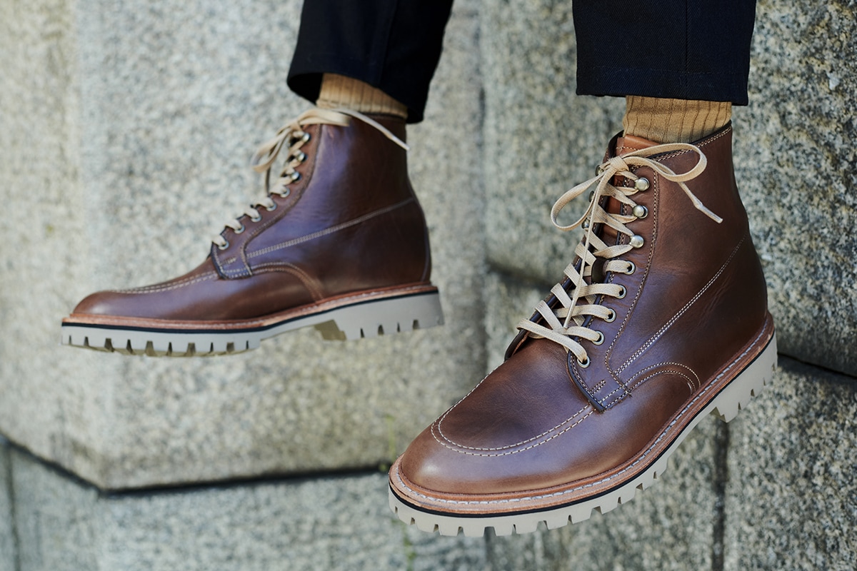 Casual boots