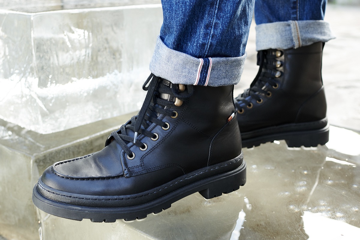 Lace up boots