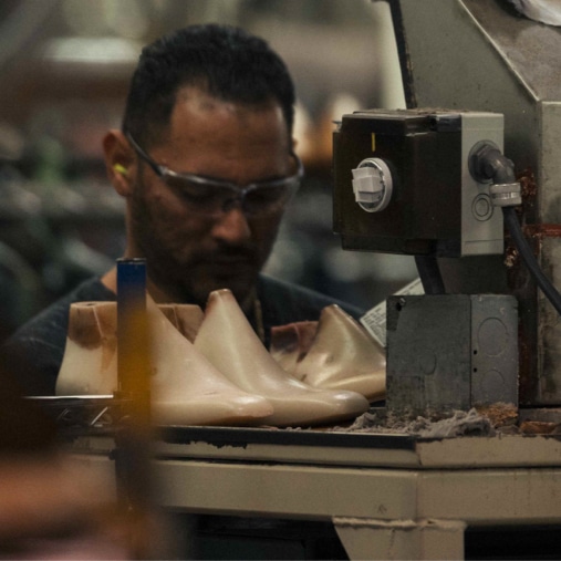 Allen Edmonds craftsperson in the Port Washington Studio