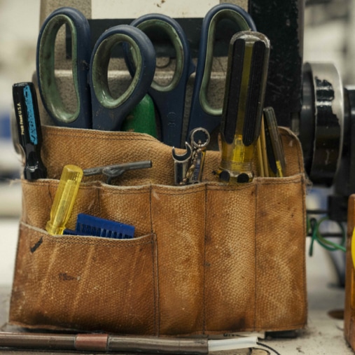 Allen Edmonds craftsperson in the Port Washington Studio