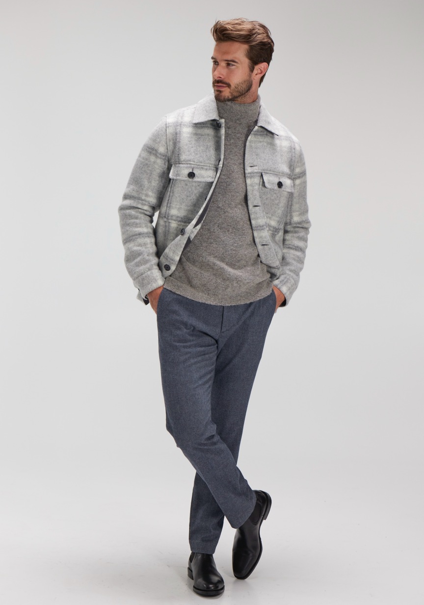 man wearning NN07 clothes