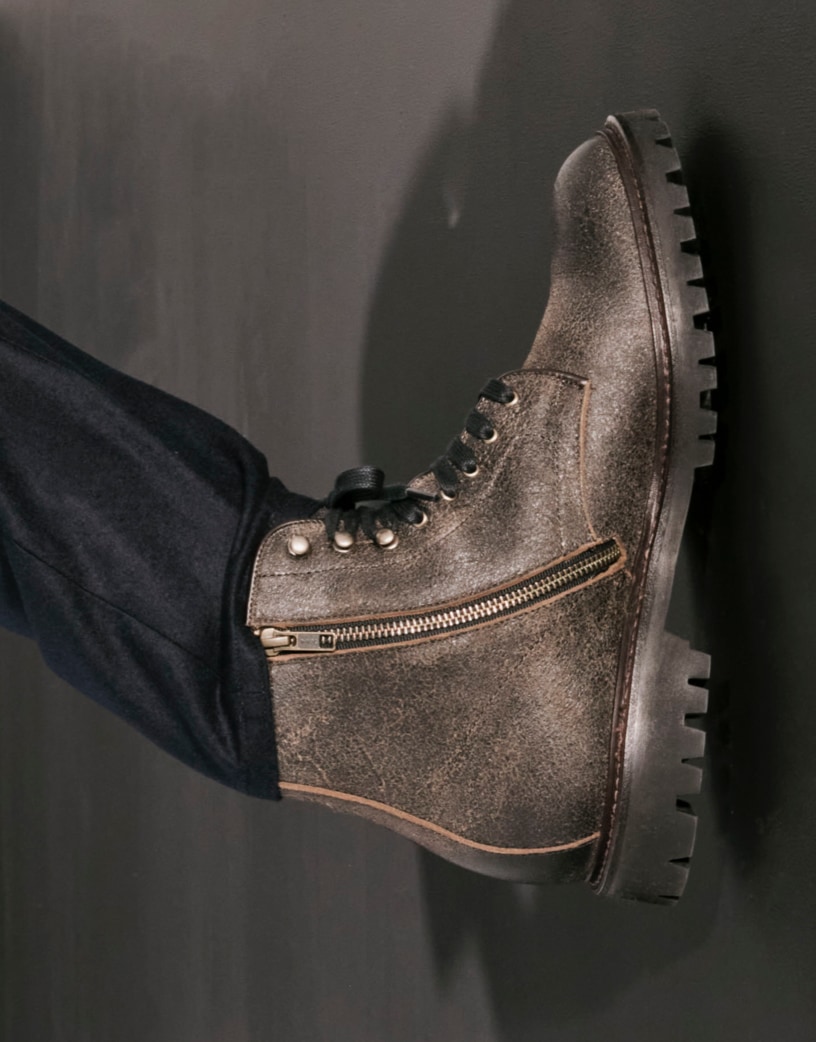 higgins mill side zip boot