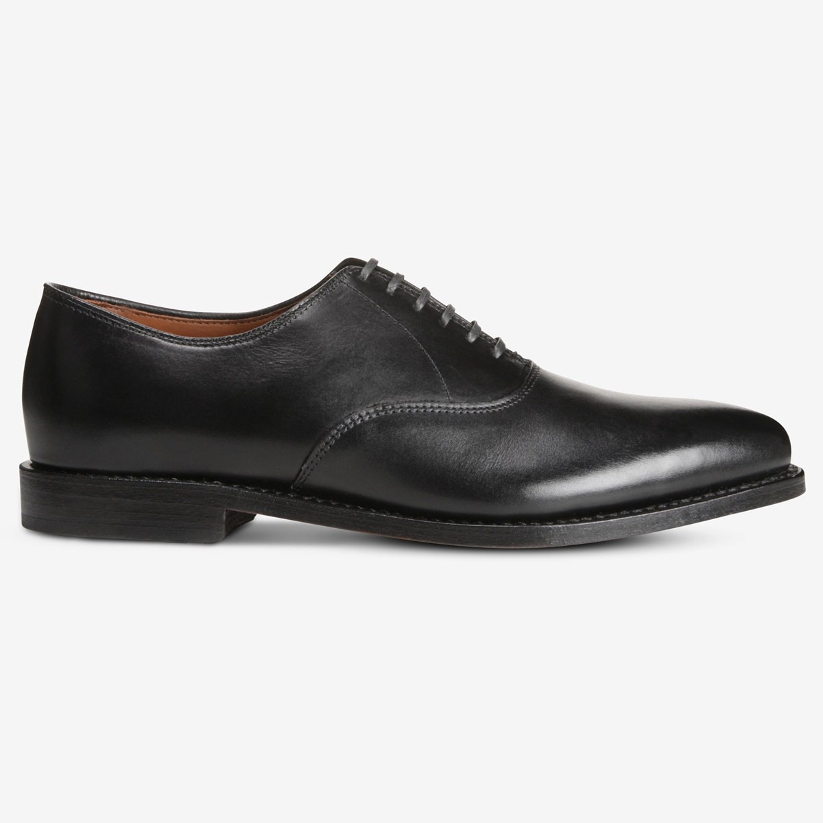 Carlyle Plain toe Oxford Dress Shoe Men s Dress Allen Edmonds