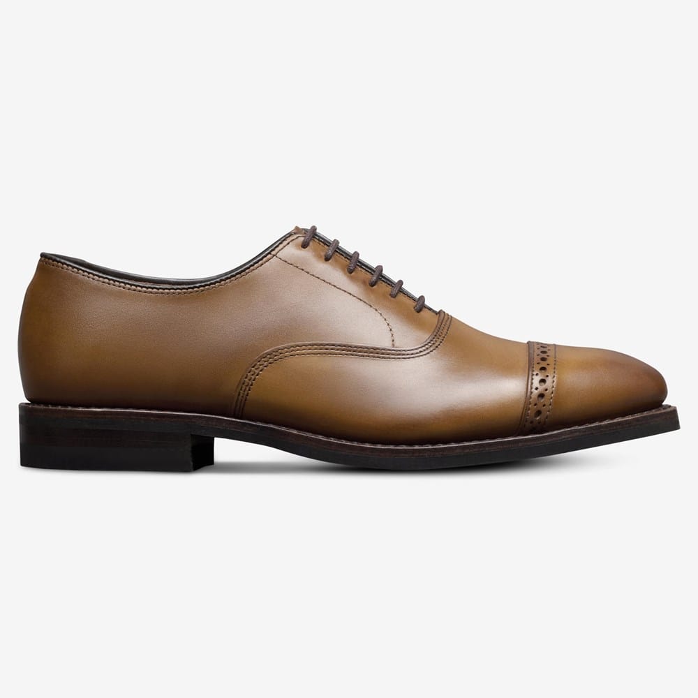 大幅値下げ【極美品】Allen EdmondsFifth Avenueダイナイト Factory Second Fifth Avenue Oxford with Dainite Rubber Sole