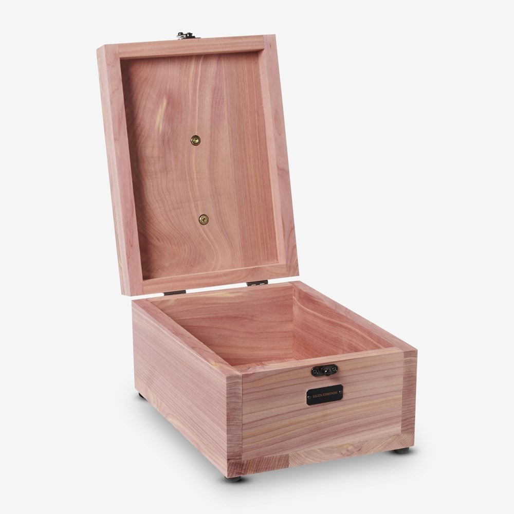 Cedar Shoe Valet Box – www.