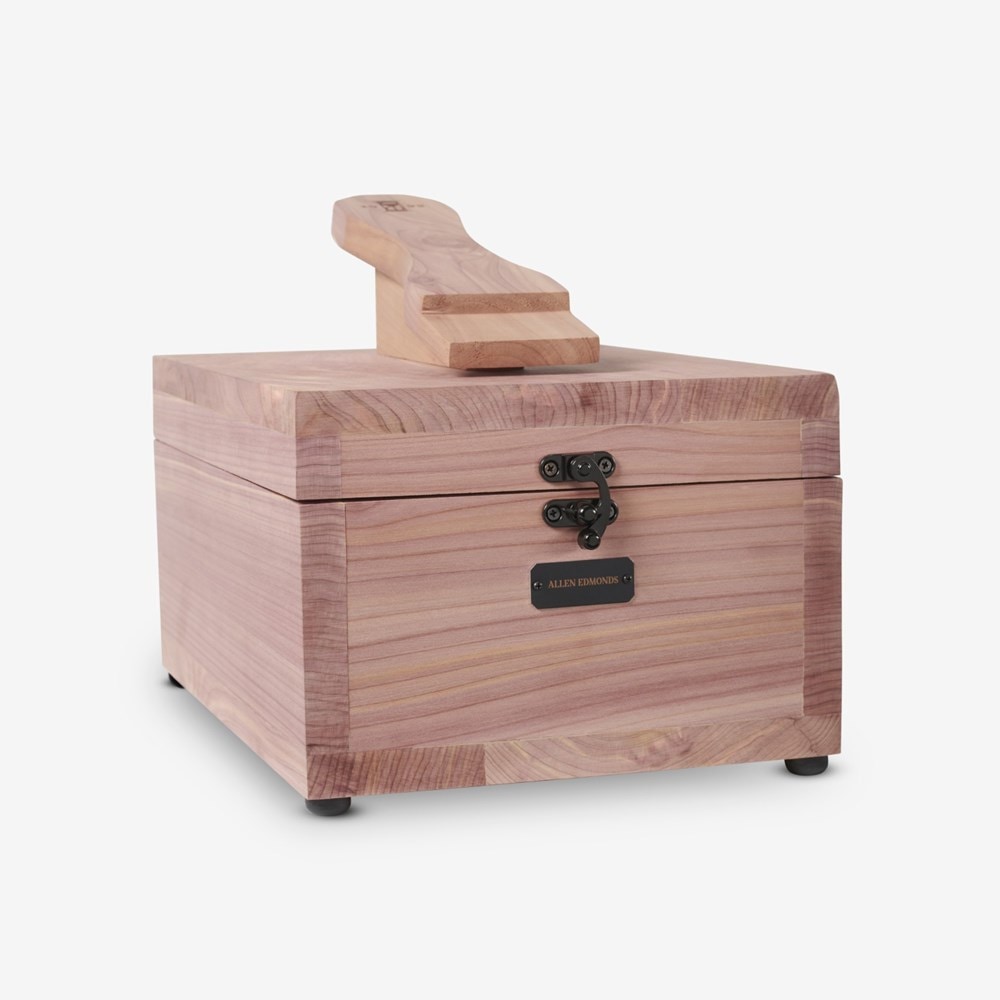 Cedar Valet Box | Men's Shoe Care | Allen Edmonds