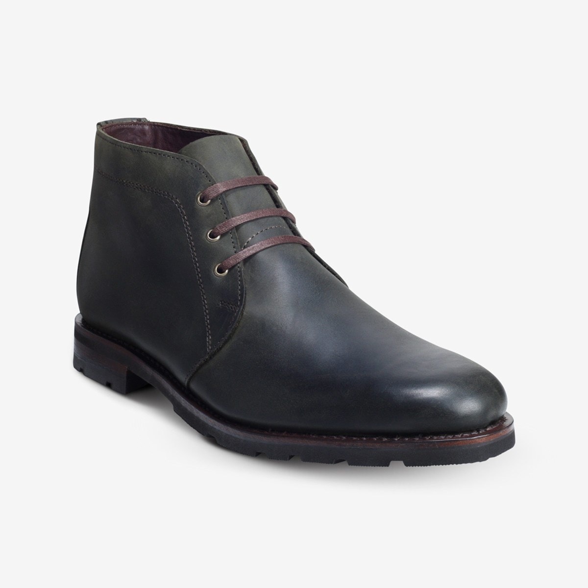 venture weatherproof chukka boot
