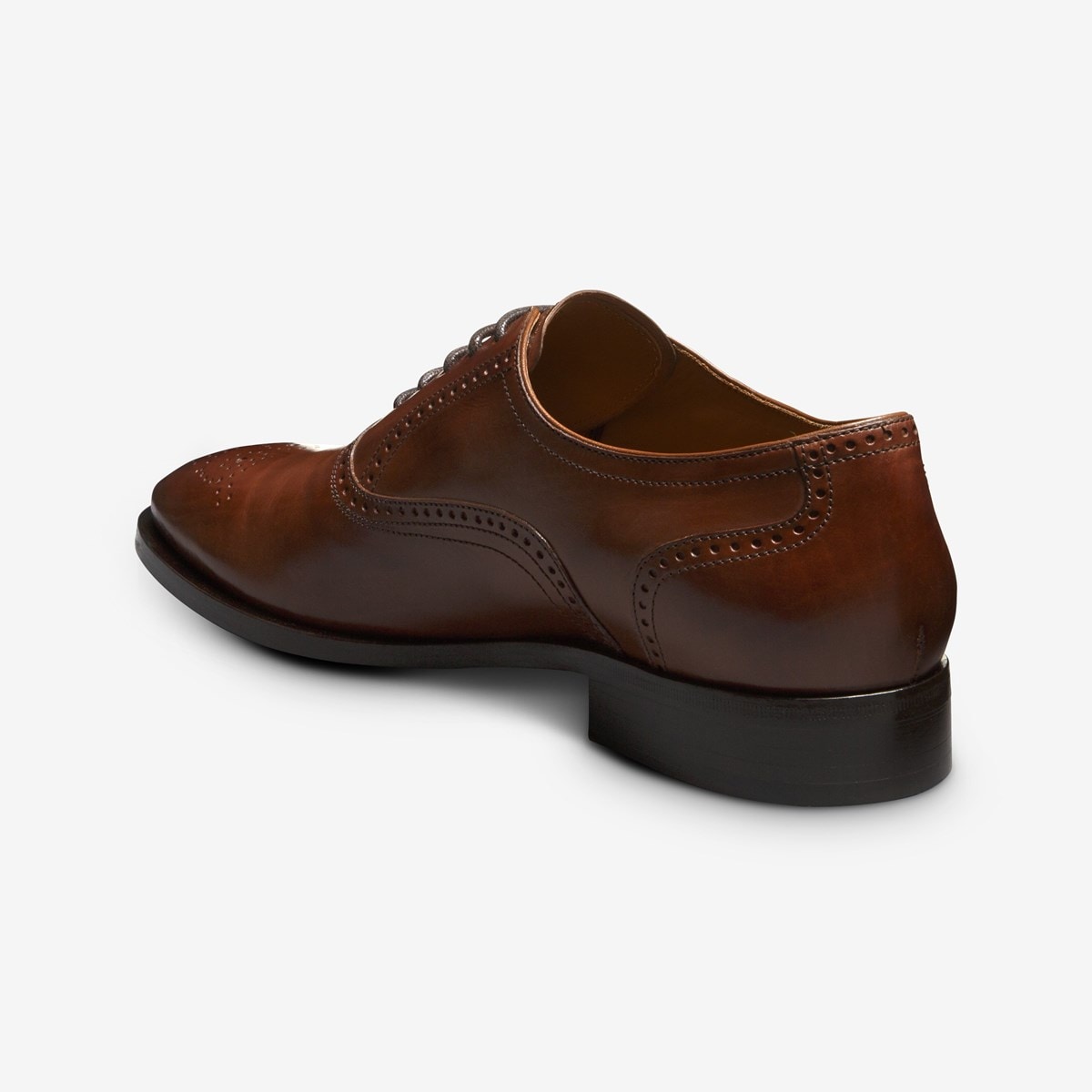 Siena Medallion Oxford Dress Shoe Men's Dress Allen Edmonds
