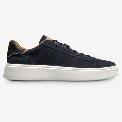 Oliver Lace-up Sneaker