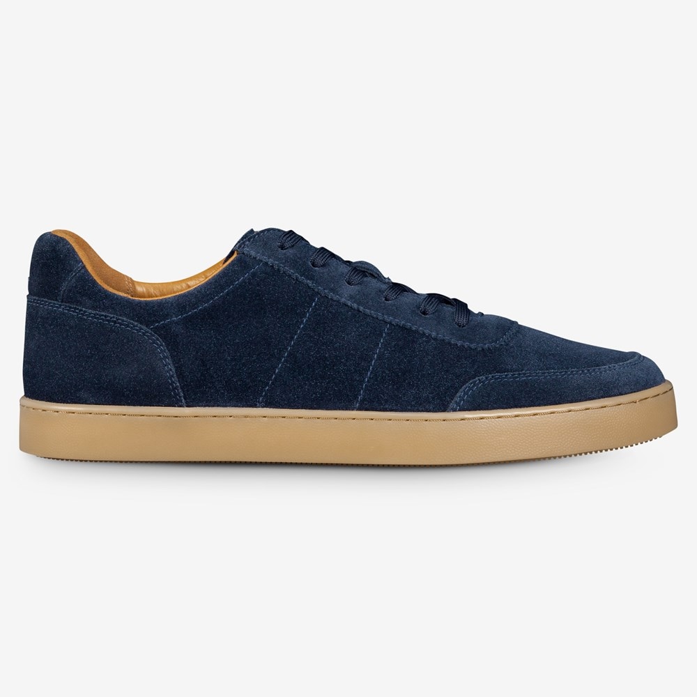Liam Lace-up Sneaker