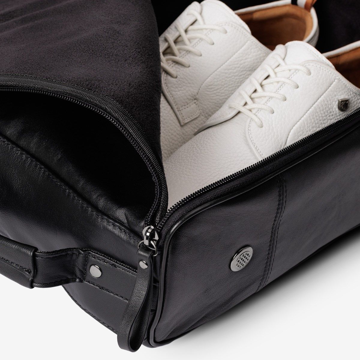Men's Leather Bags & Backpacks | Allen Edmonds