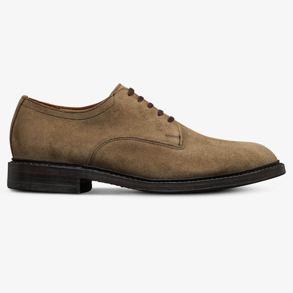 The Suggestion: Embrace The Plain Brown Lace Up