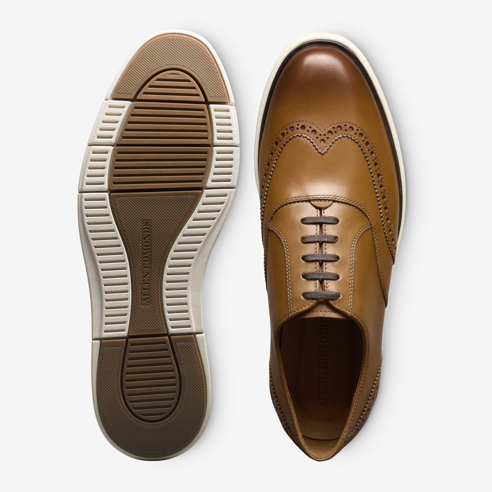Carson Lace-up Hybrid Wingtip Oxford | Men's Casual | Allen Edmonds