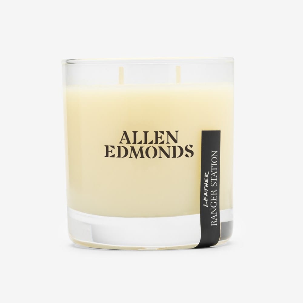 Allen Edmonds Leather + Pine Candle - Thumbnail 2
